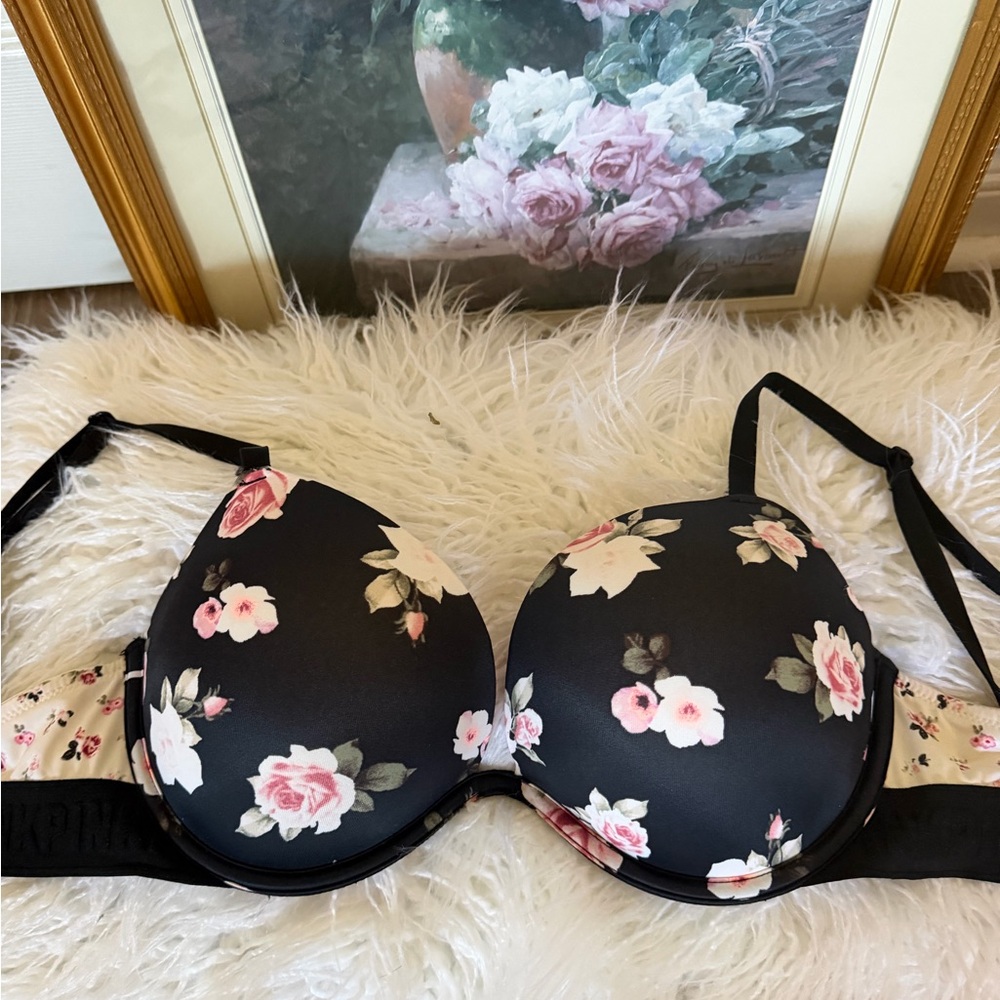 PINK Victoria's Secret Black Floral Bra